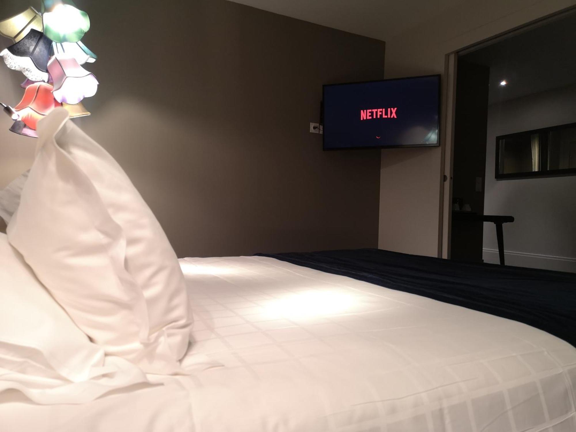 Hotel Le Cinq Hyper - Centre Chambery Ngoại thất bức ảnh